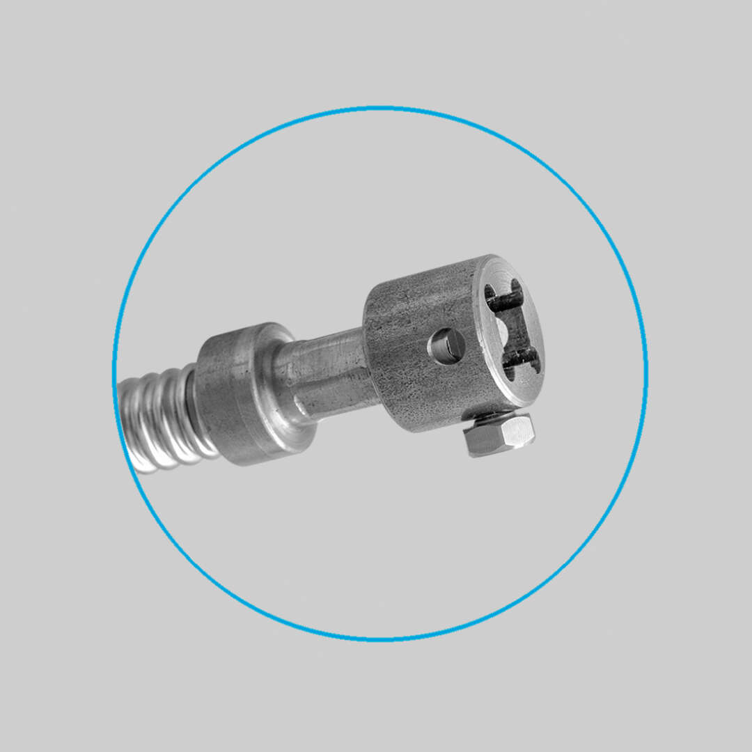 Biegsame Welle für Umlenkklappe und Stellhebel, zweimal 8 x 8 mm Innenvierkant, Länge 50 cm